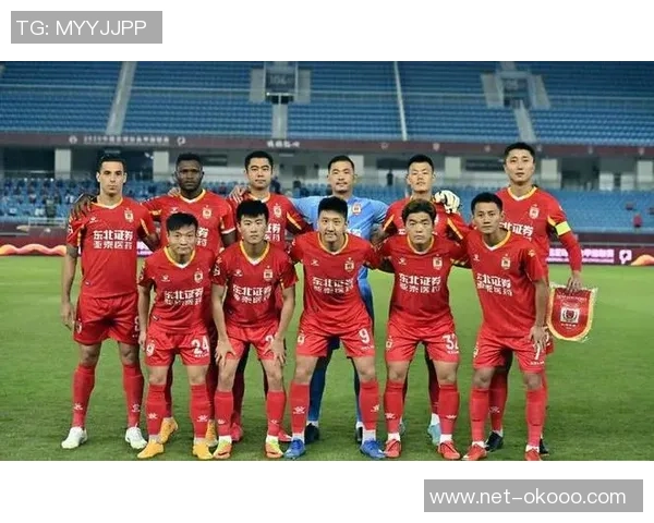 中甲联赛精彩对决新疆队迎战南通队全力争胜