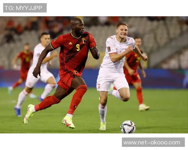 卢卡库重返赛场展现强大实力球迷期待他带领球队再创辉煌 卢卡库重返赛场展现强大实力球迷期待他带领球队再创辉煌